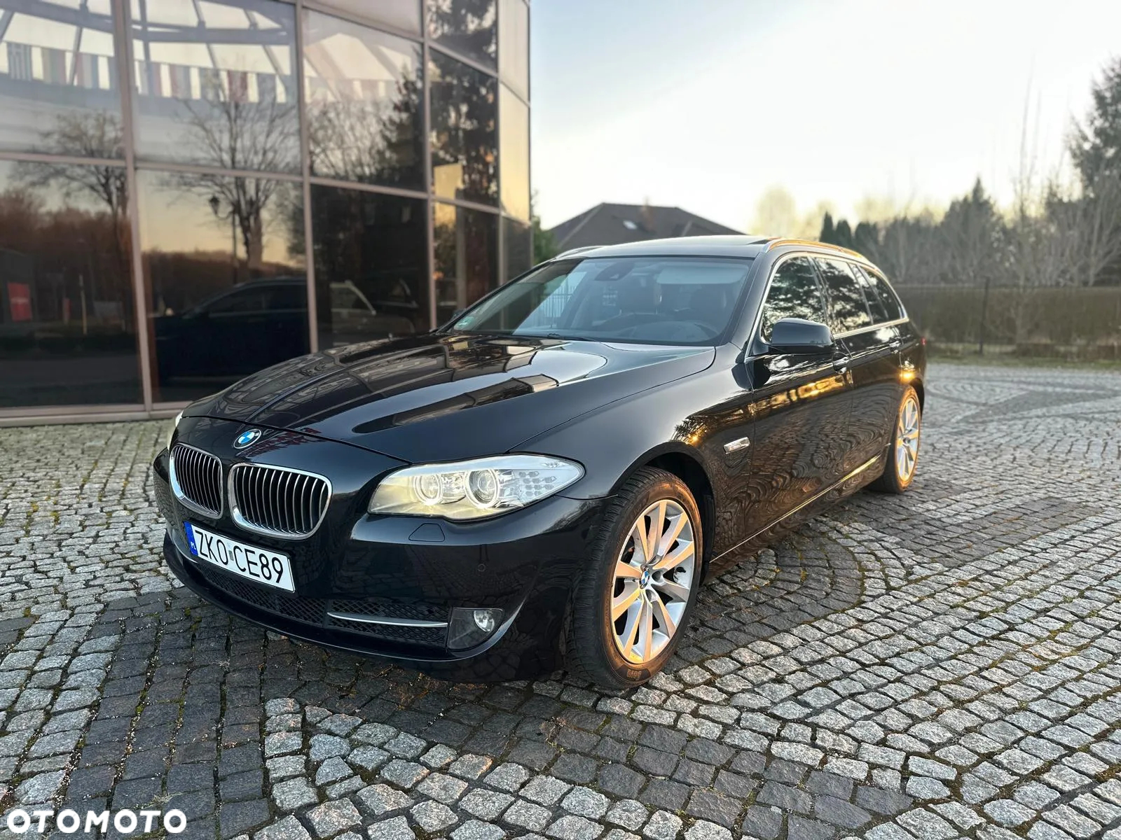 BMW Seria 5 520d Touring - 10