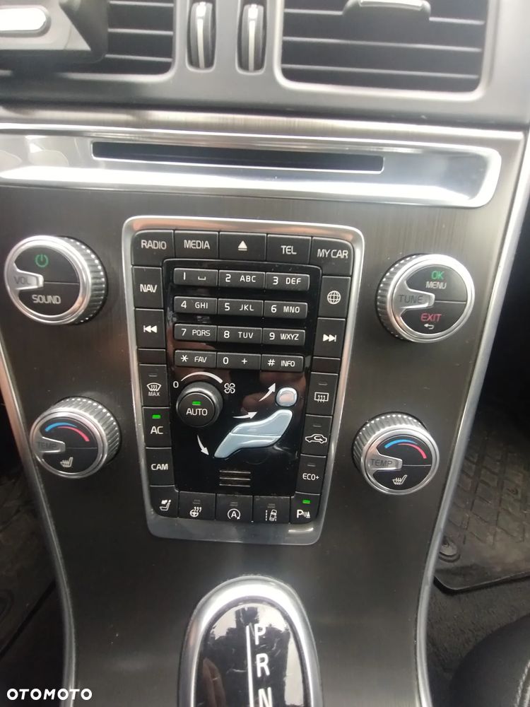 Volvo XC 60 T5 Drive-E Momentum - 10
