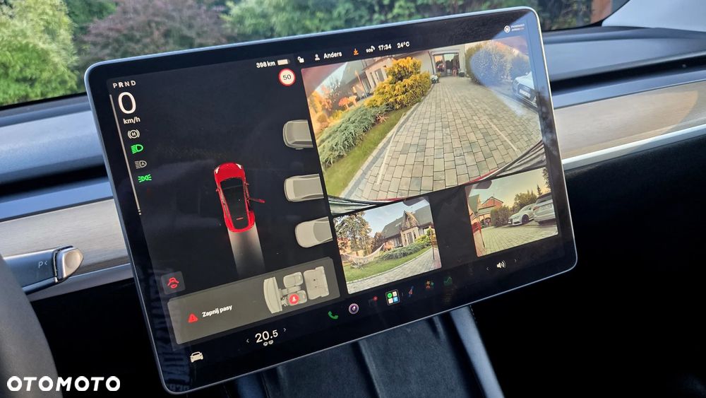 Tesla Model Y Long Range Dual Motor AWD - 27