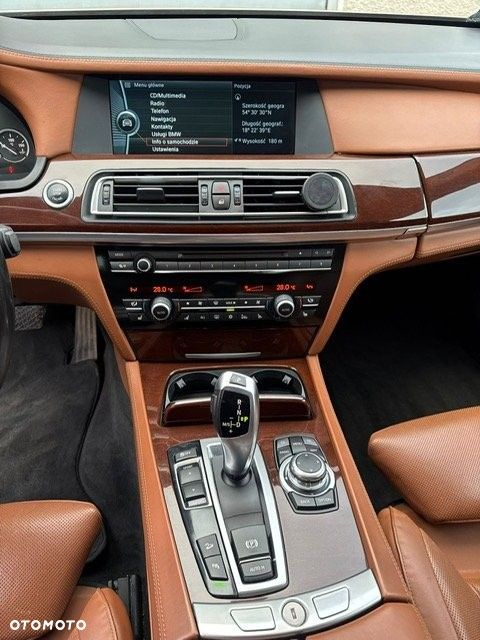 BMW Seria 7 740d xDrive - 18