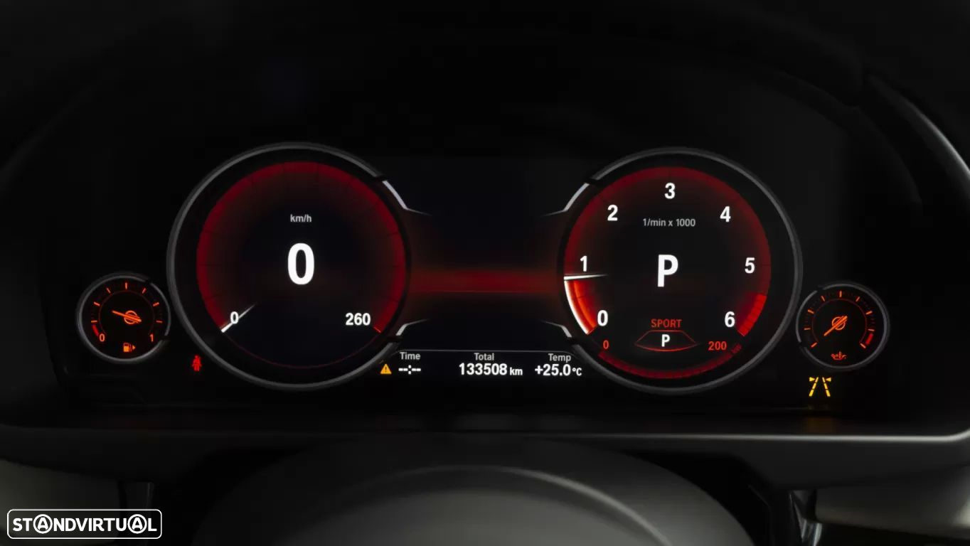 BMW X5 25 d sDrive Pack M - 32