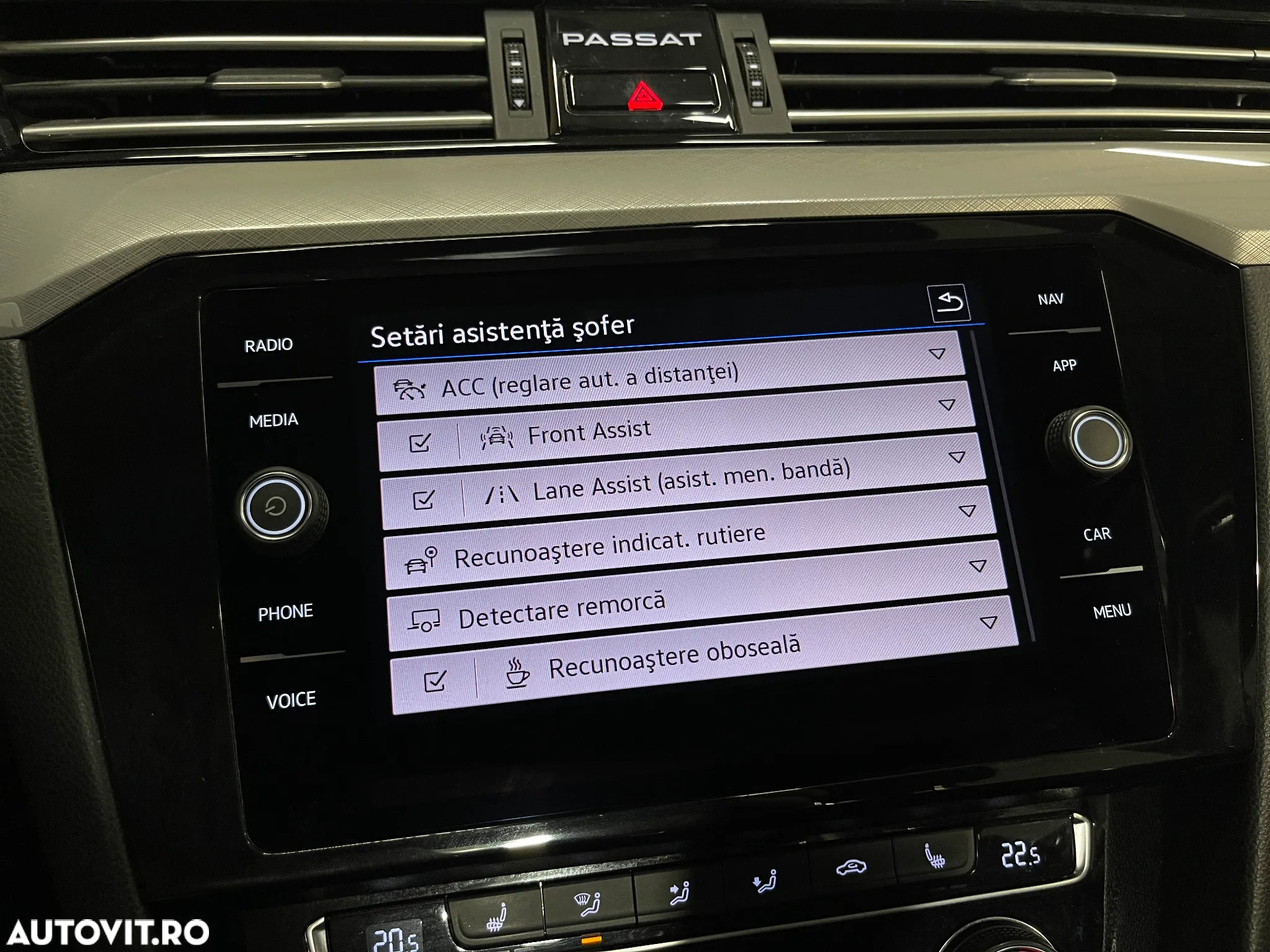 Volkswagen Passat 1.5 TSI ACT DSG Comfortline - 16