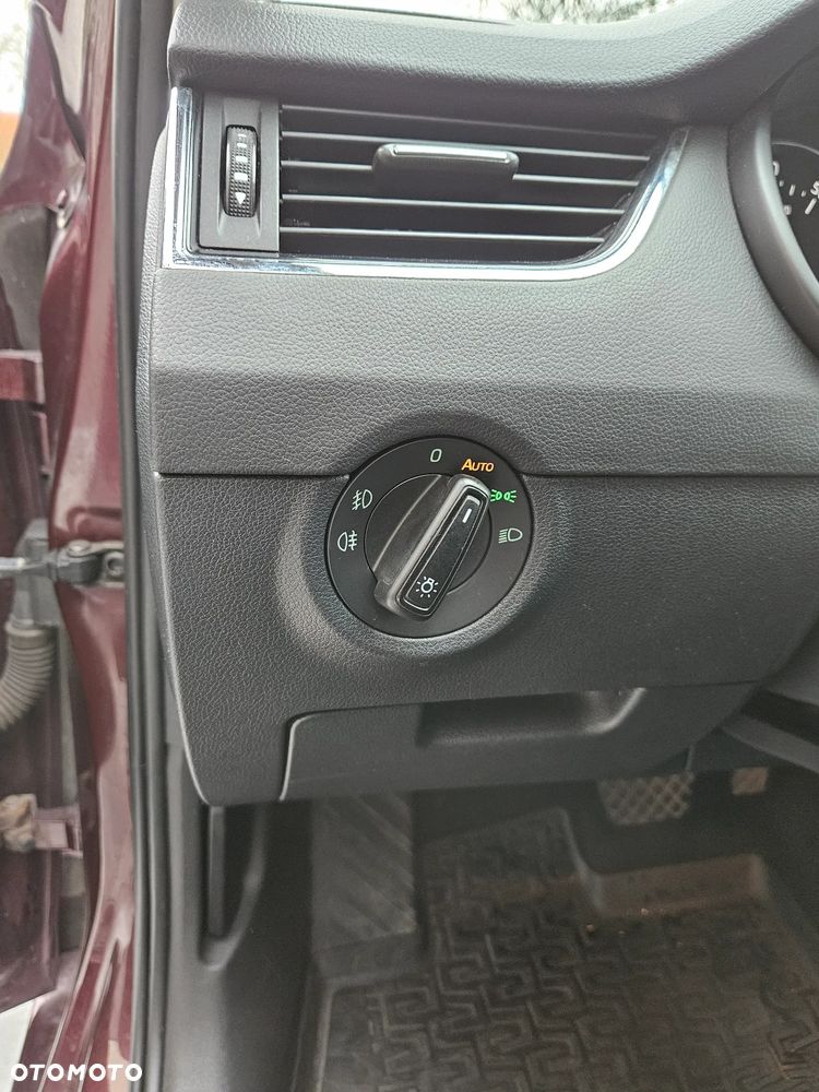 Skoda Octavia 1.8 TSI Elegance DSG - 31