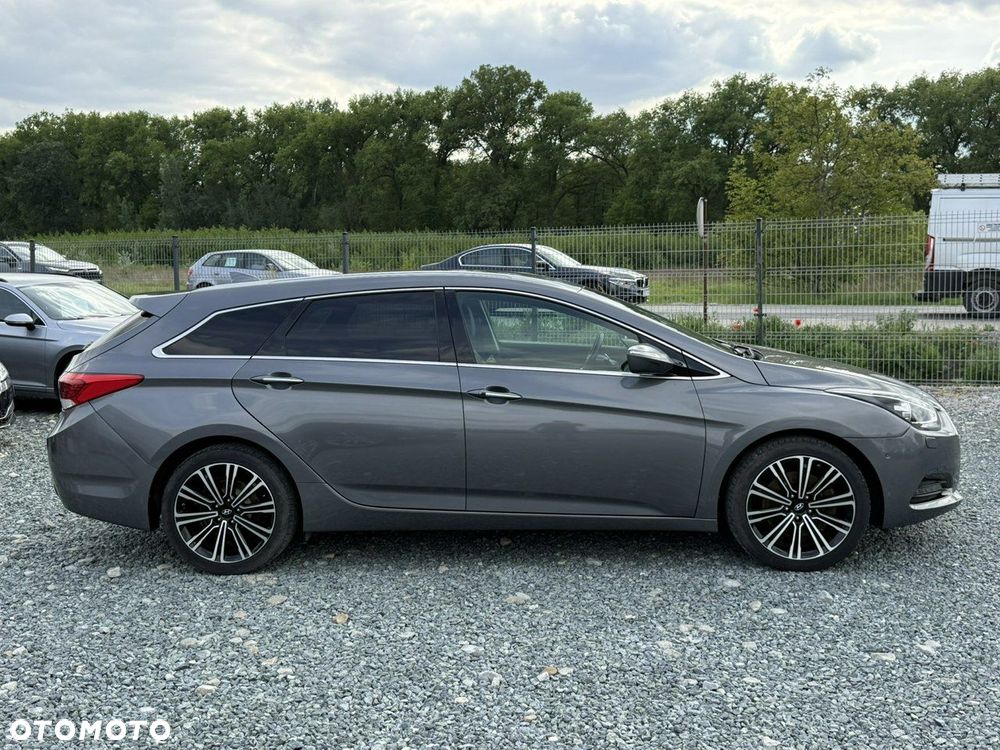 Hyundai i40 Kombi 1.7 CRDi Premium - 10