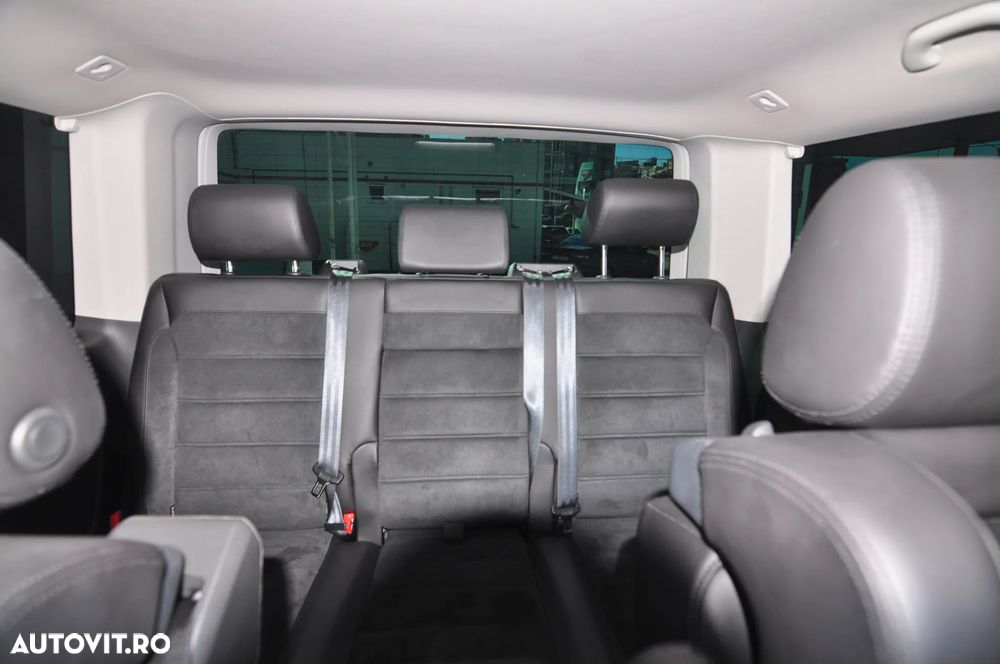 Volkswagen Multivan - 14