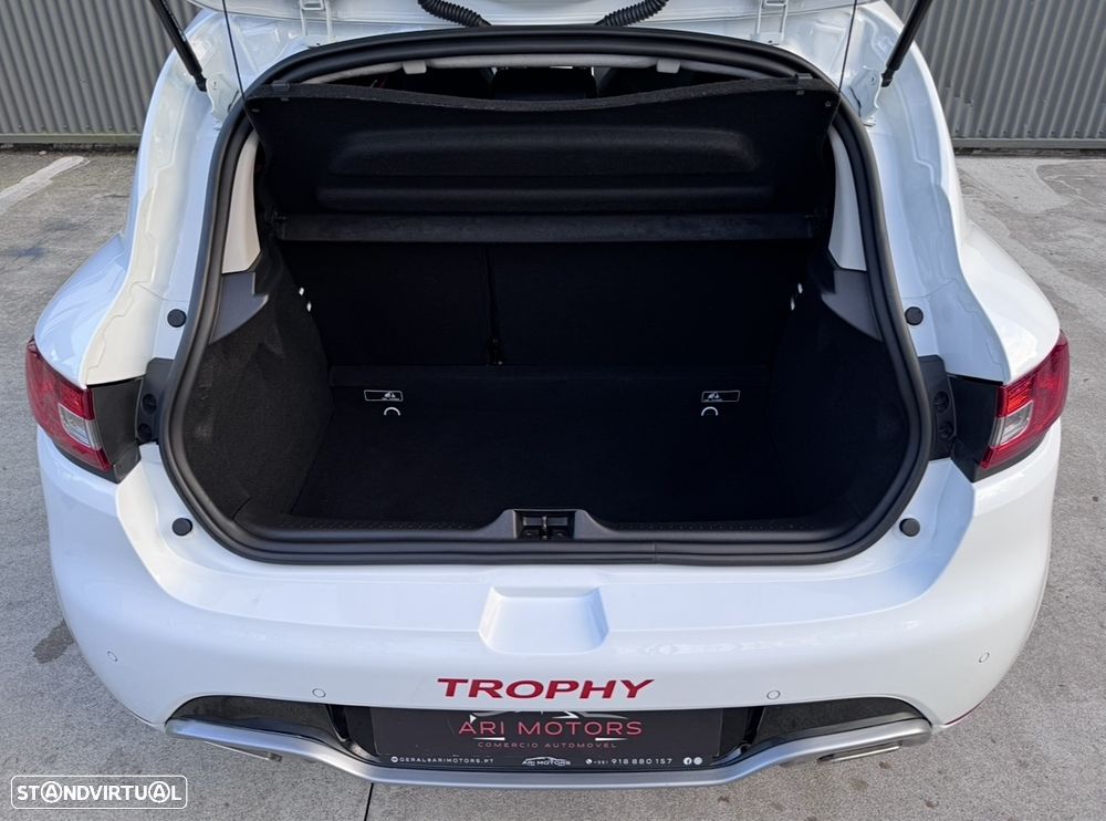 Renault Clio TCe 220 EDC R.S. Trophy - 16