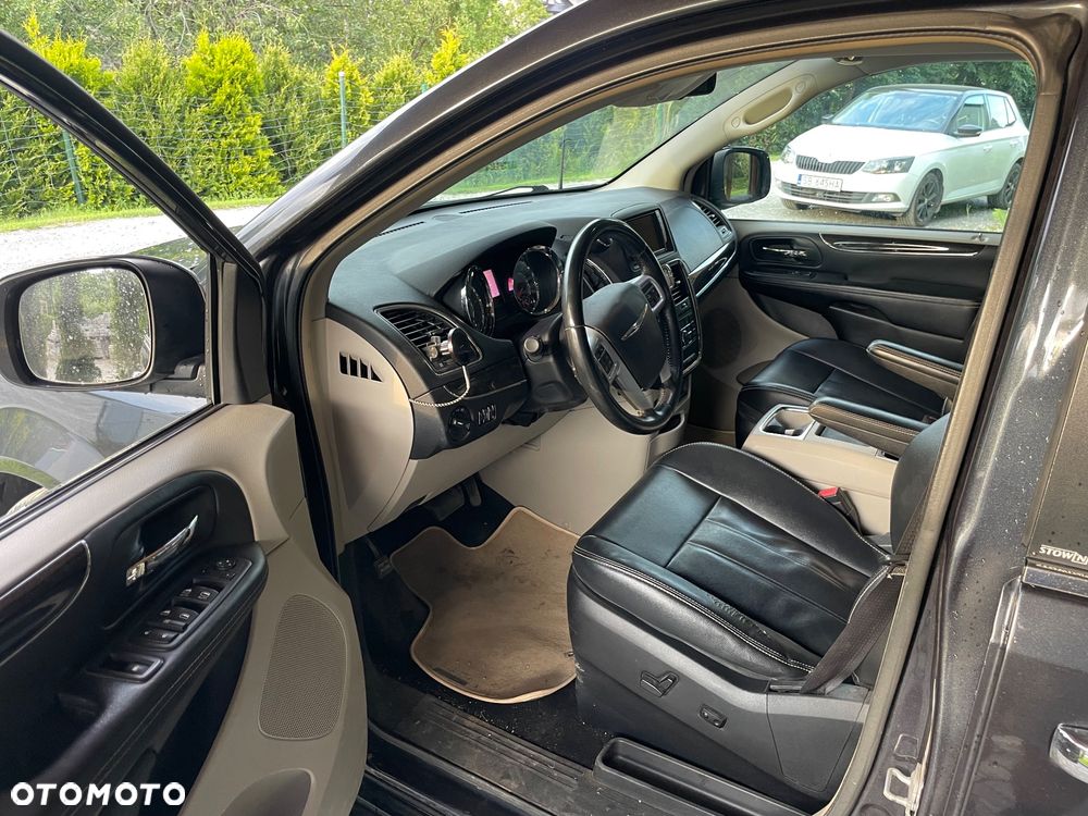 Chrysler Town & Country 3.6 Touring - 4