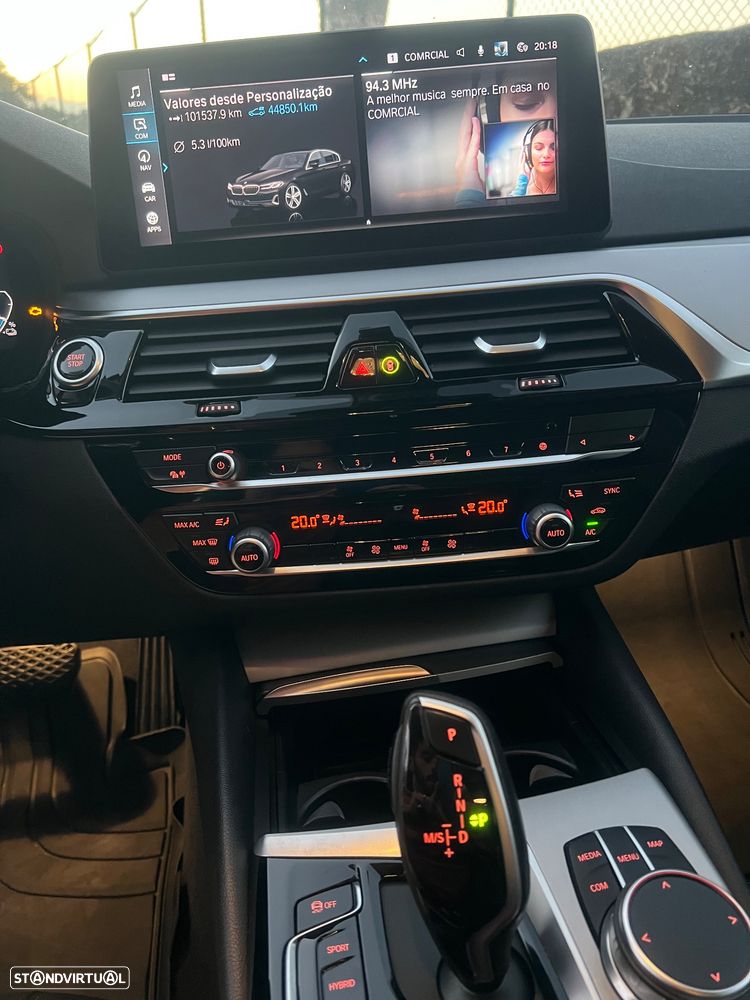BMW 520 e Line Luxury - 16