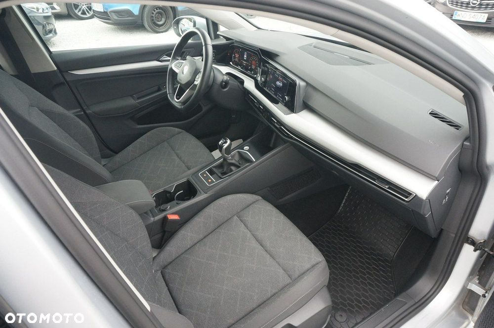Volkswagen Golf VIII 2.0 TDI Life - 26