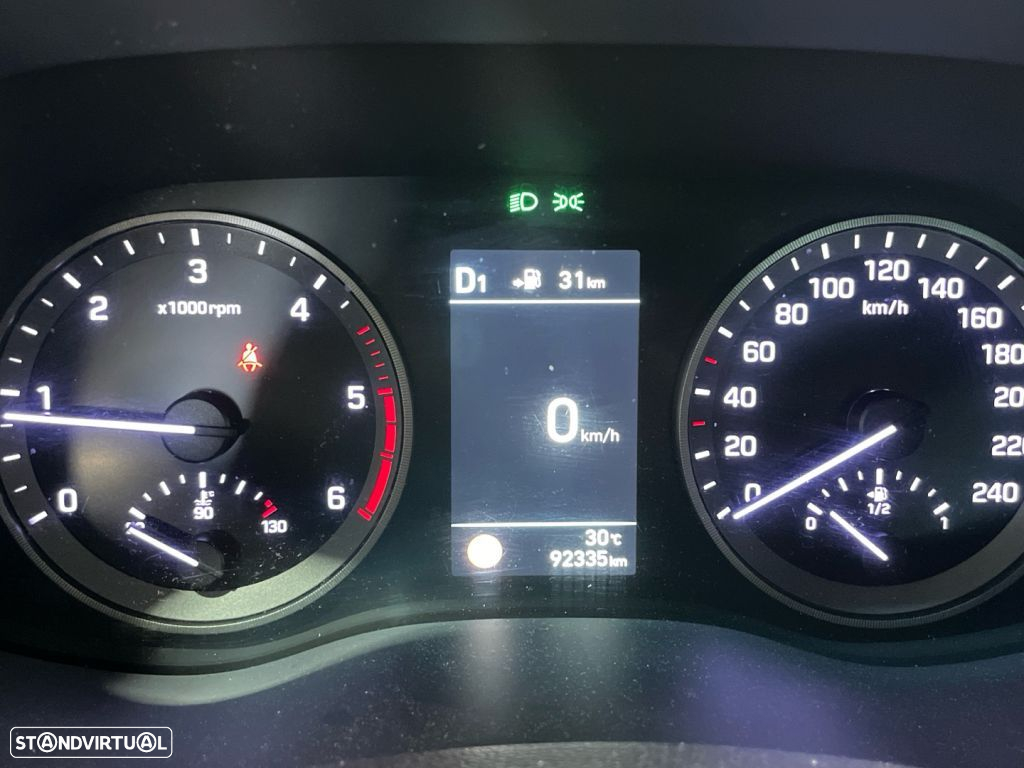 Hyundai Tucson 1.6 CRDi Premium DCT - 3