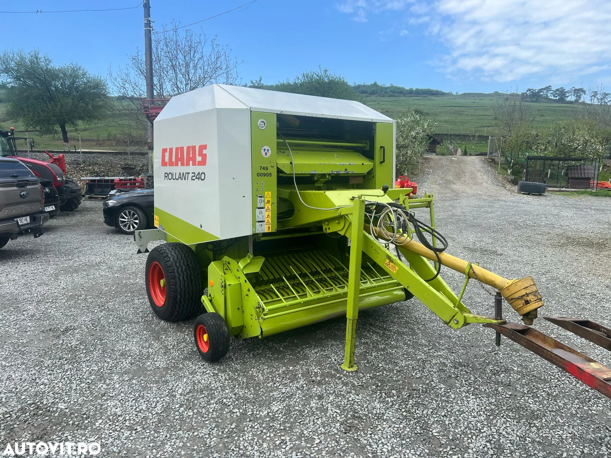 Claas Rollant 240 - 7