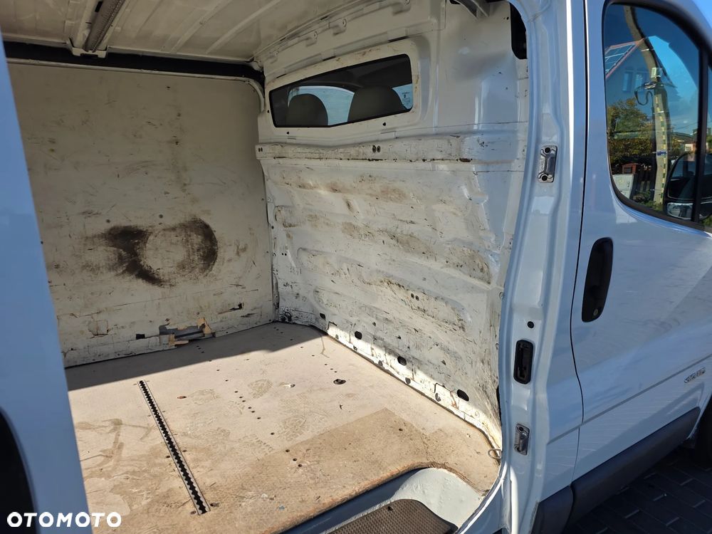 Renault Trafic - 14