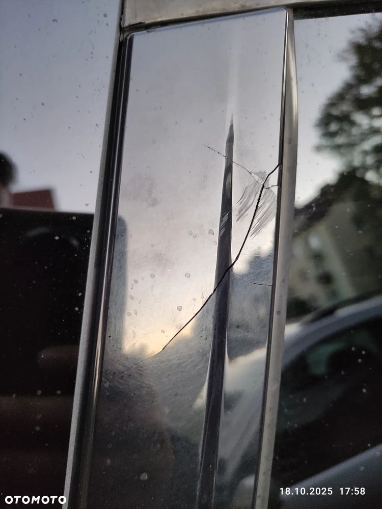 Ford S-Max 2.0 Titanium - 17