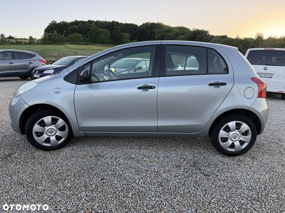 Toyota Yaris 1.3 VVT-i Cool - 8