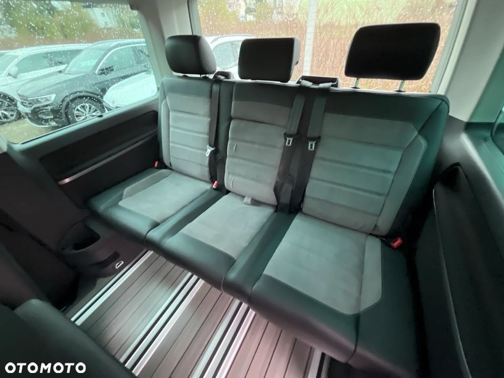 Volkswagen Multivan 2.0 TDI L1 Highline 4Motion DSG - 8