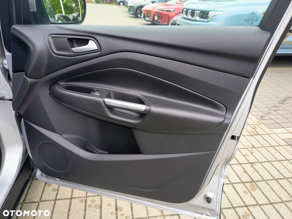 Ford Kuga - 14