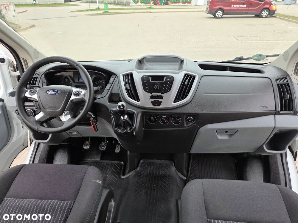 Ford Transit - 21