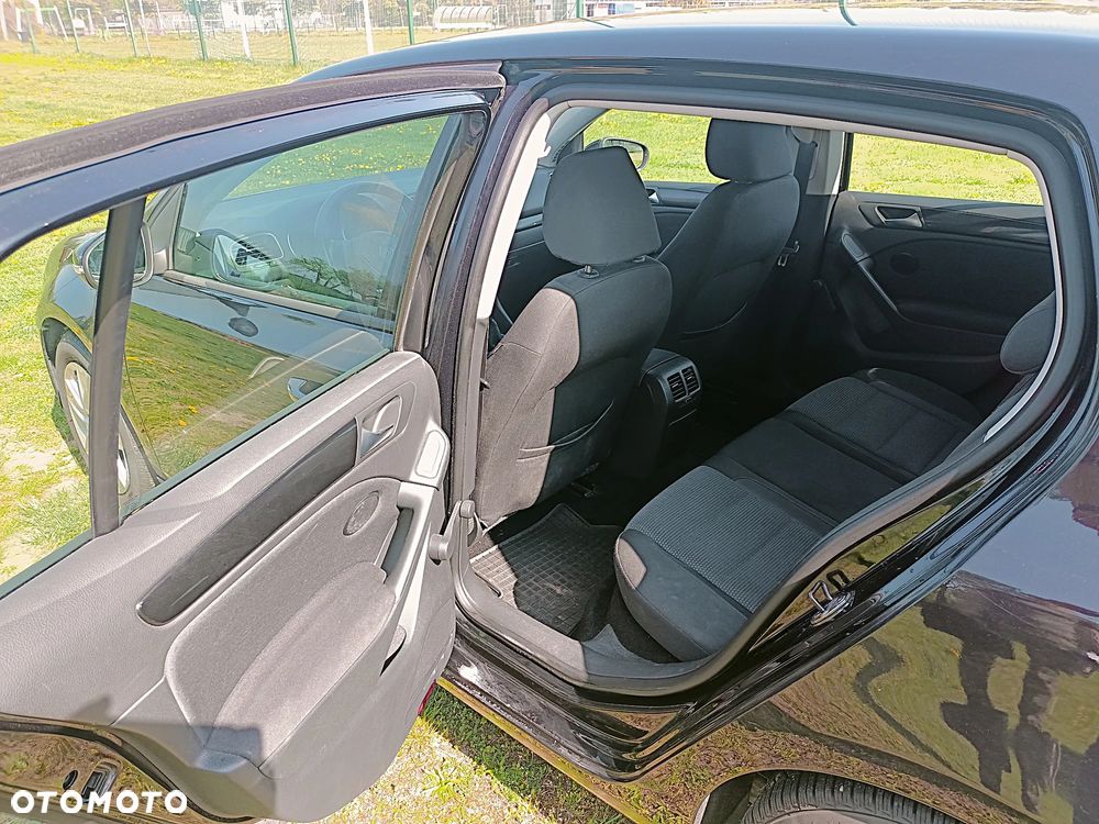 Volkswagen Golf - 15