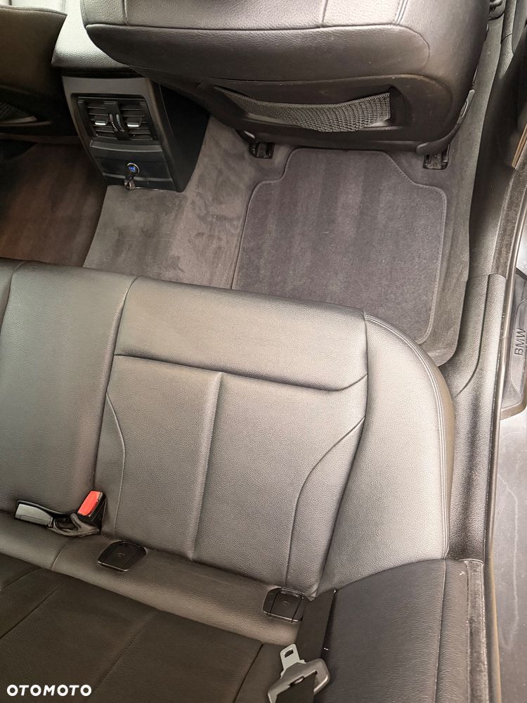 BMW 3GT 318d - 15