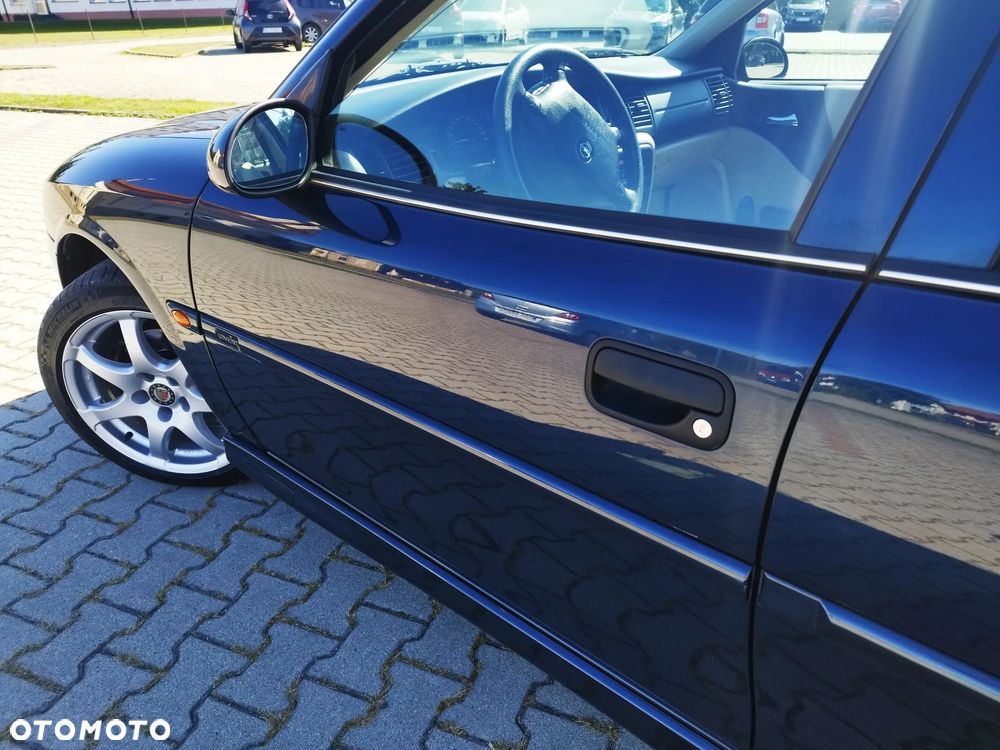 Opel Vectra - 9