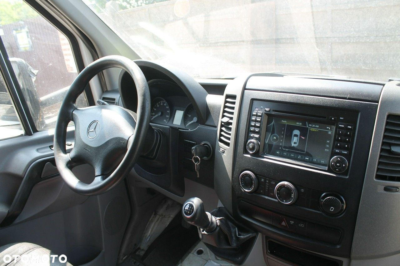 Mercedes-Benz Sprinter - 6