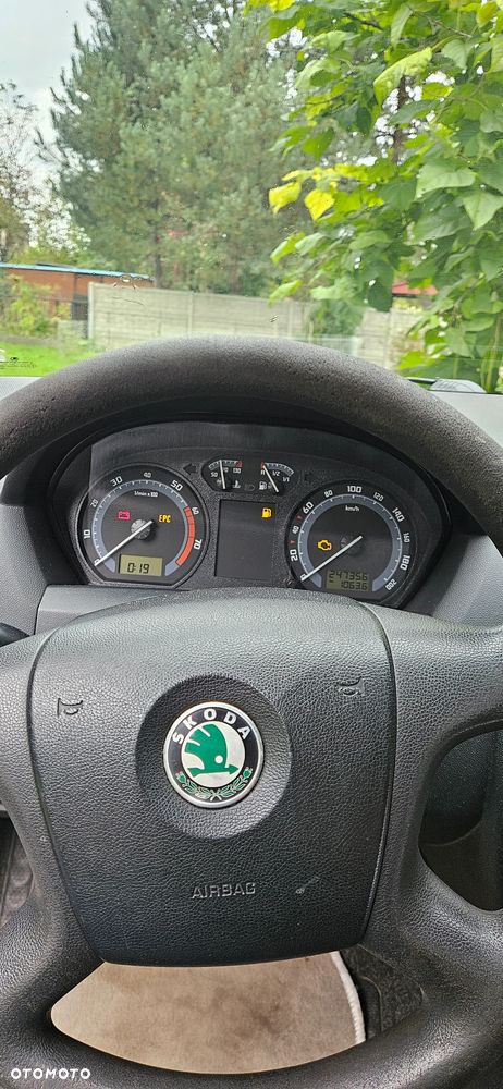 Skoda Fabia 1.4 16V Ambiente - 11