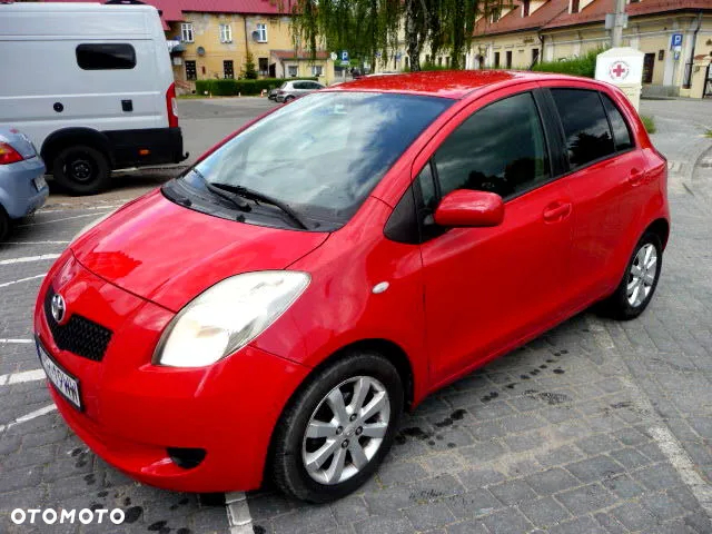 Toyota Yaris 1.3 Sol - 2