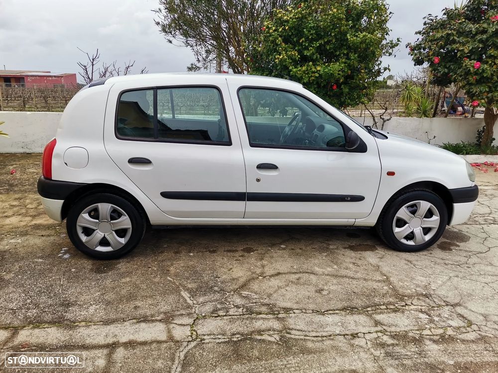 Renault Clio 1.2 RN - 13