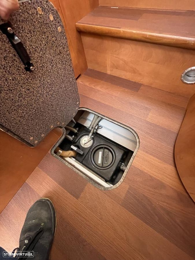 Carthago C-Tourer Camas gémeas e basculante - 30