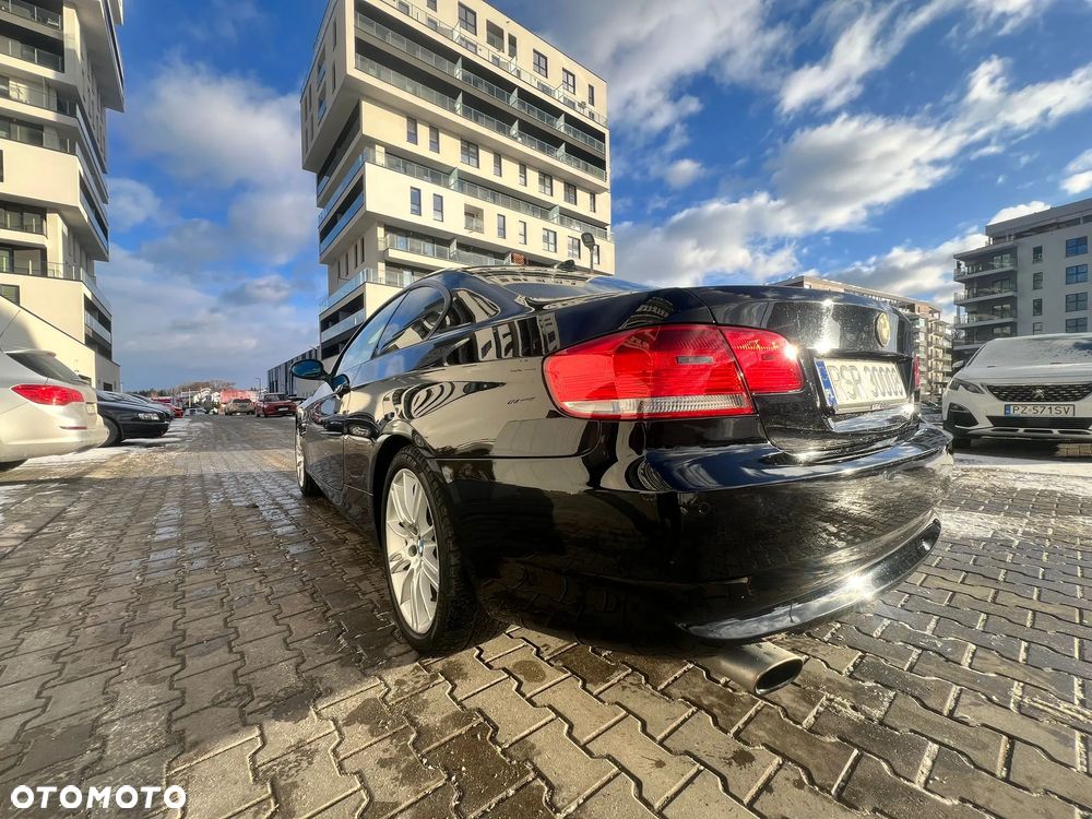 BMW Seria 3 320i - 11