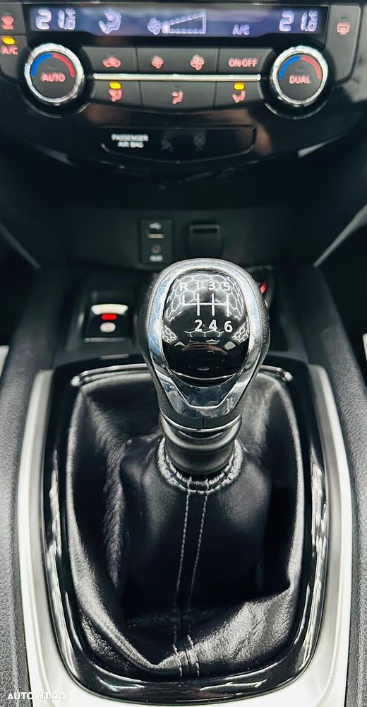 Nissan X-Trail 1.6 dCi ALL-MODE 4x4i Tekna - 27