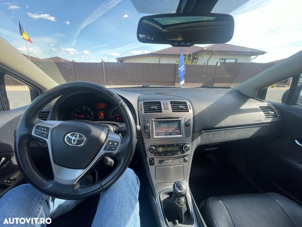 Toyota Avensis 2.2 D-CAT Elegance - 2