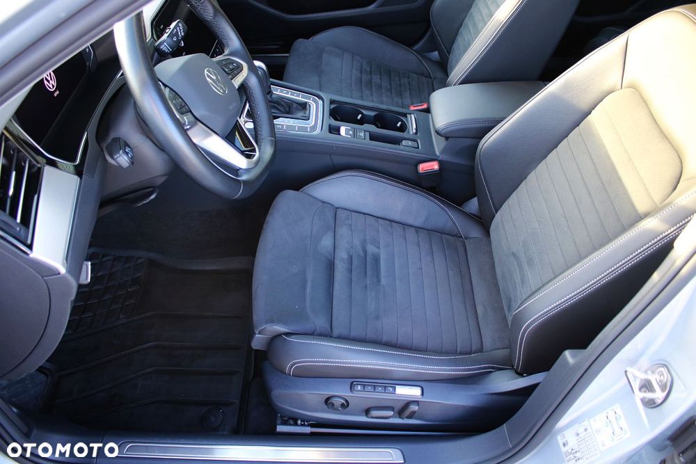 Volkswagen Passat Variant 2.0 TDI SCR Elegance DSG - 3