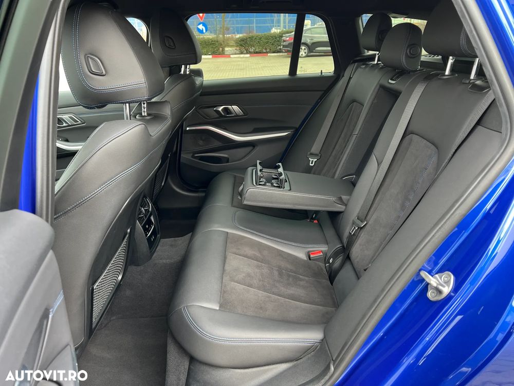 BMW Seria 3 320d xDrive Aut. M Sport - 30