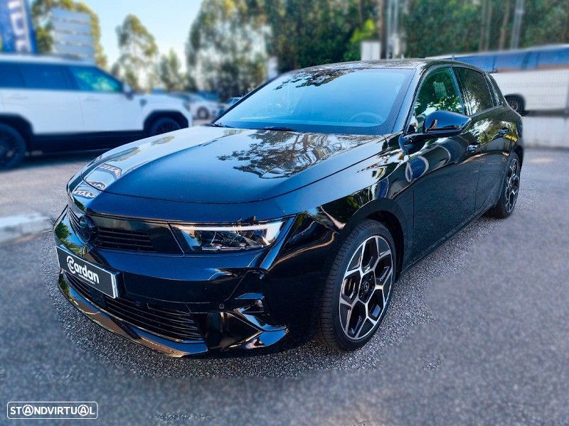 Opel Astra 1.5 D GS Aut. - 1