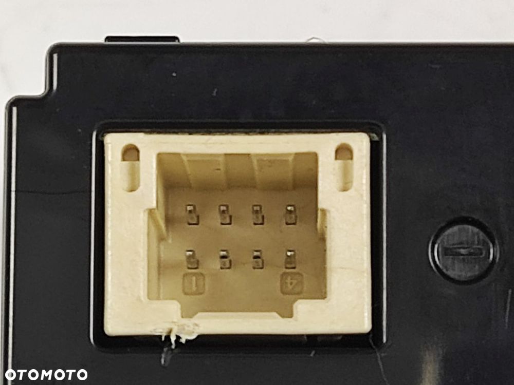 LEXUS ES gen VII 18-21r Gniazdo Panel USB - 14
