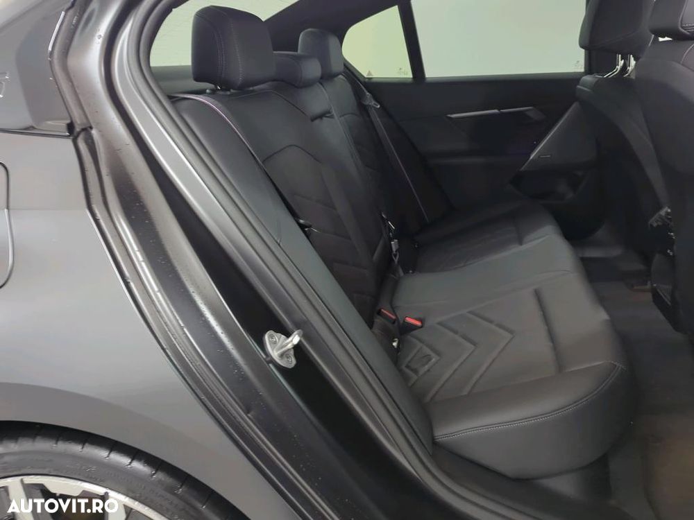 BMW Seria 5 520i AT MHEV - 8
