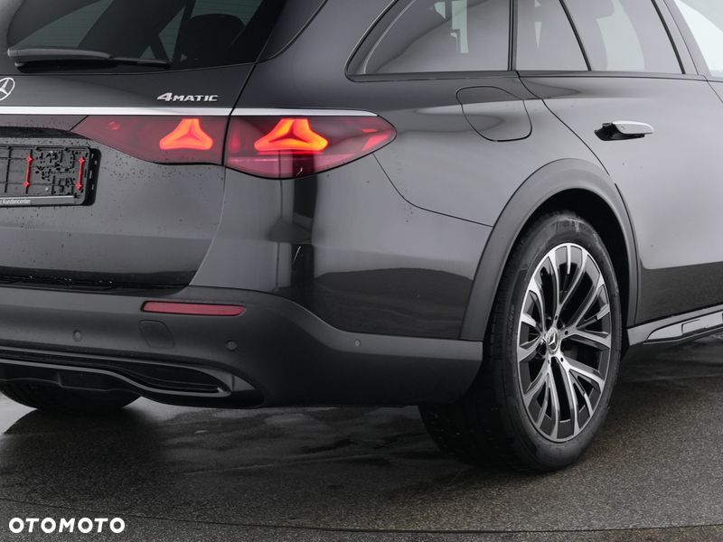 Mercedes-Benz Klasa E 300 de PHEV 4-Matic All-Terrain Avantgarde 9G-Tronic - 4