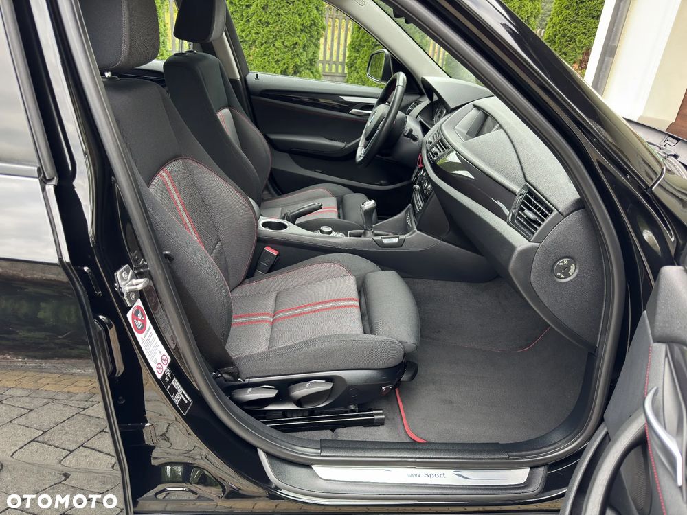 BMW X1 xDrive18d Sport Line - 8