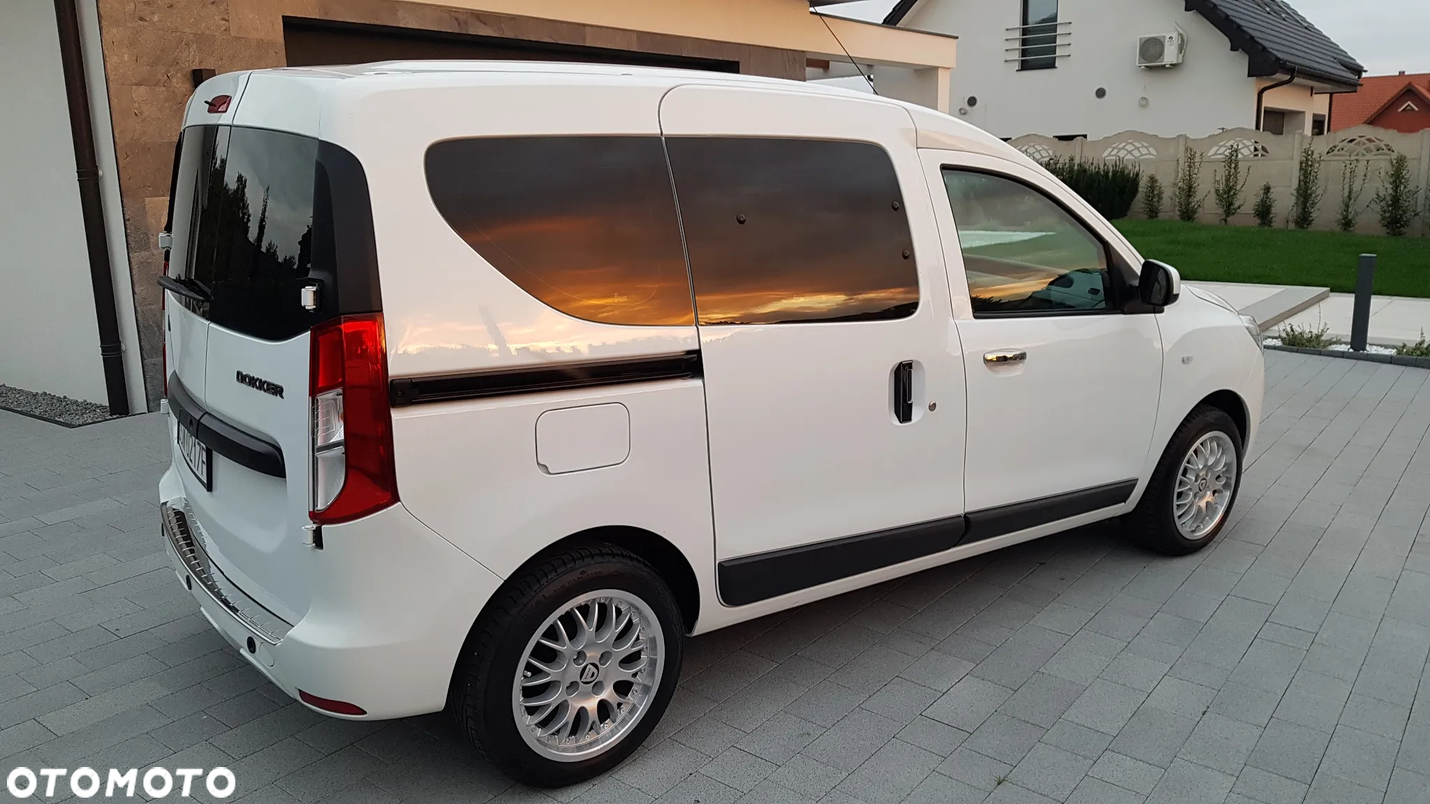 Dacia Dokker 1.6 SCe Laureate - 4