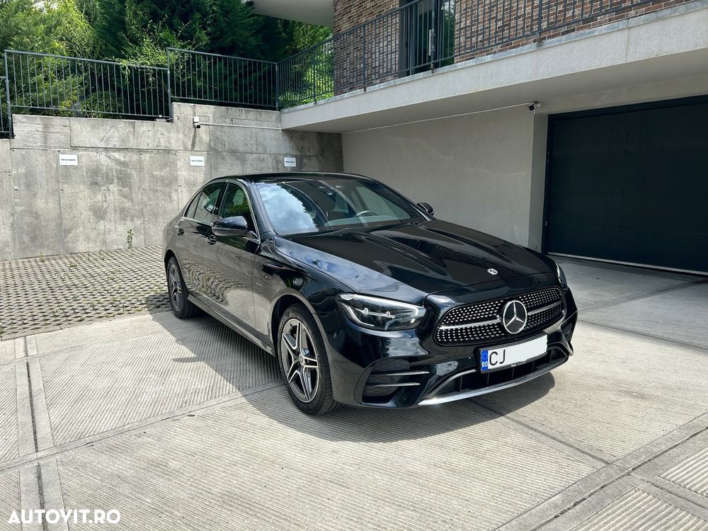 Mercedes-Benz E 300 9G-TRONIC AMG Line - 3