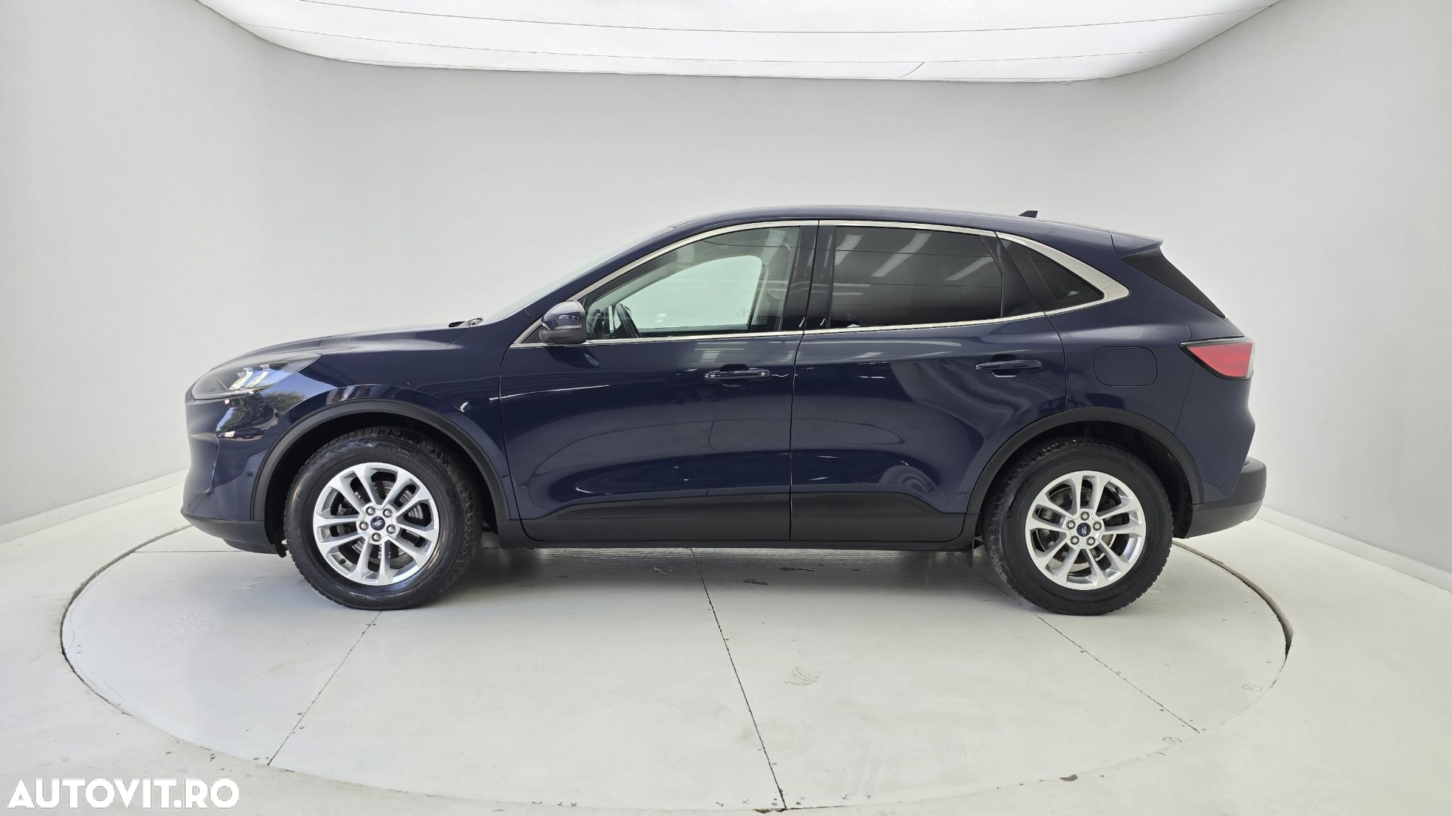 Ford Kuga - 9