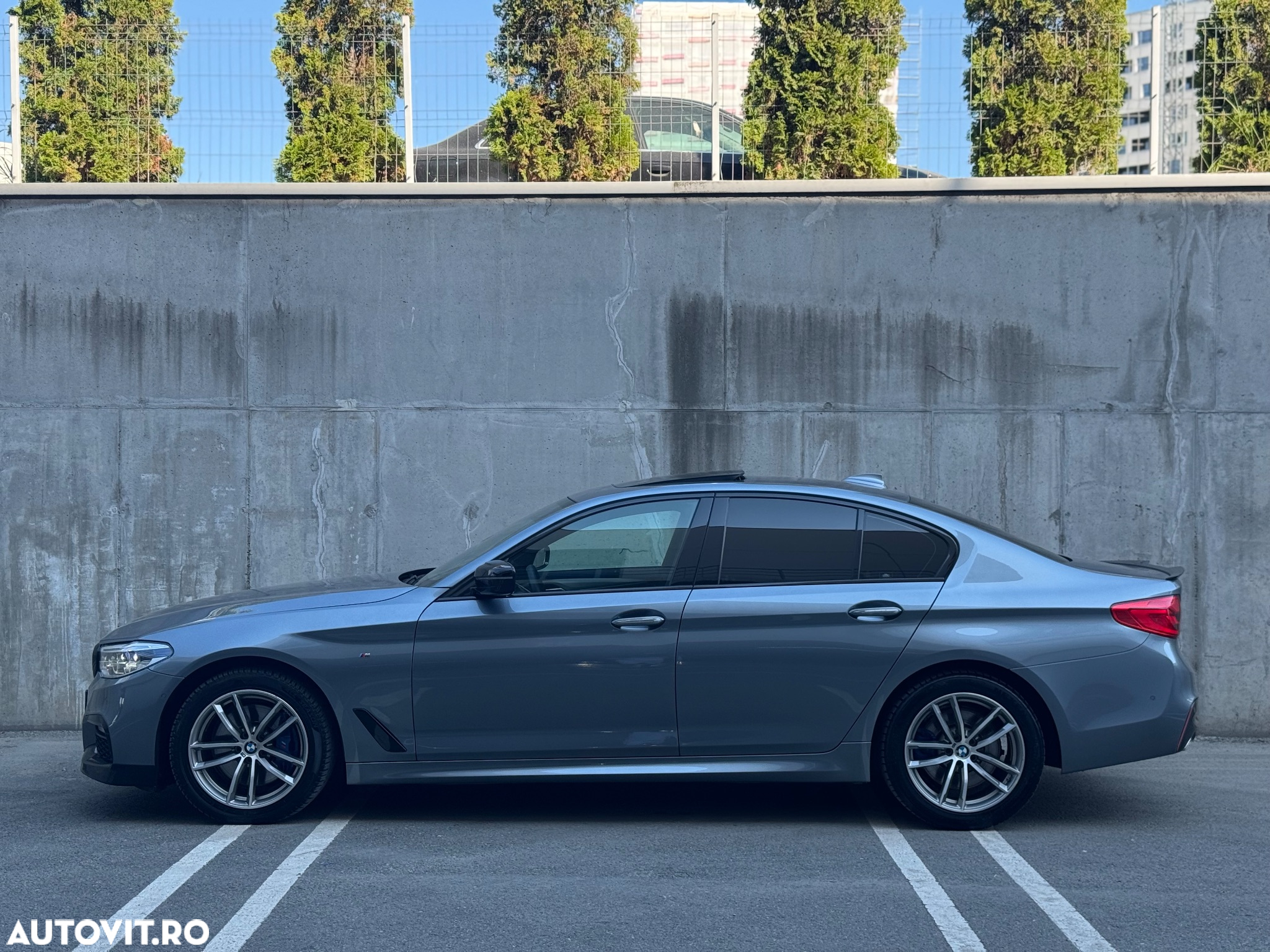 BMW Seria 5 530d xDrive Aut. - 11