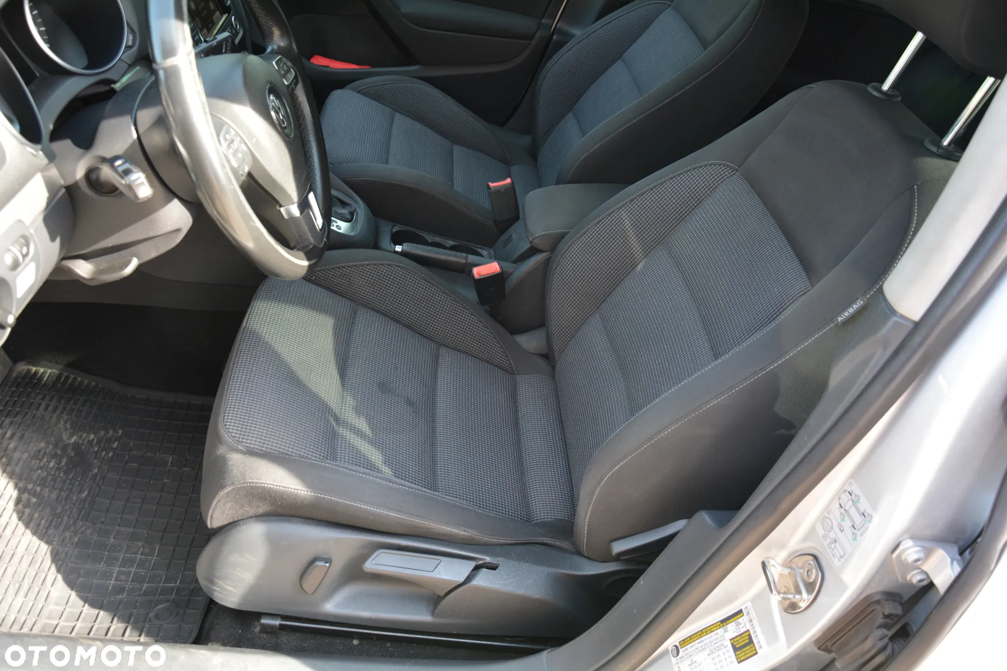 Volkswagen Golf - 9