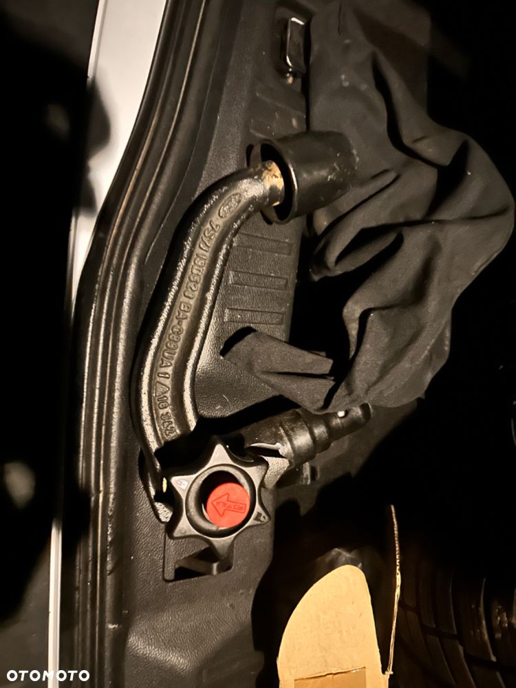 Ford S-Max 2.0 TDCi Titanium PowerShift - 38