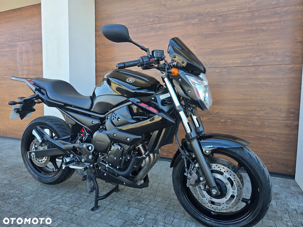 Yamaha XJ - 22