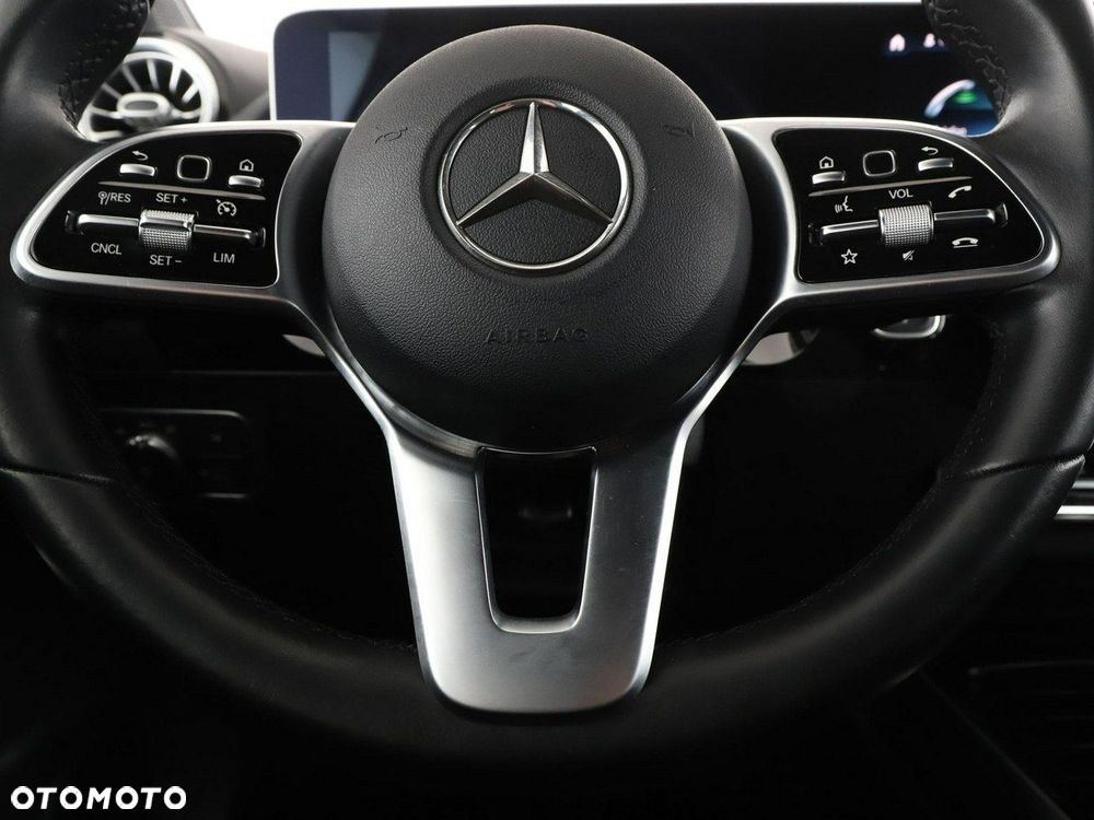 Mercedes-Benz Klasa B 180 7G-DCT Progressive - 22