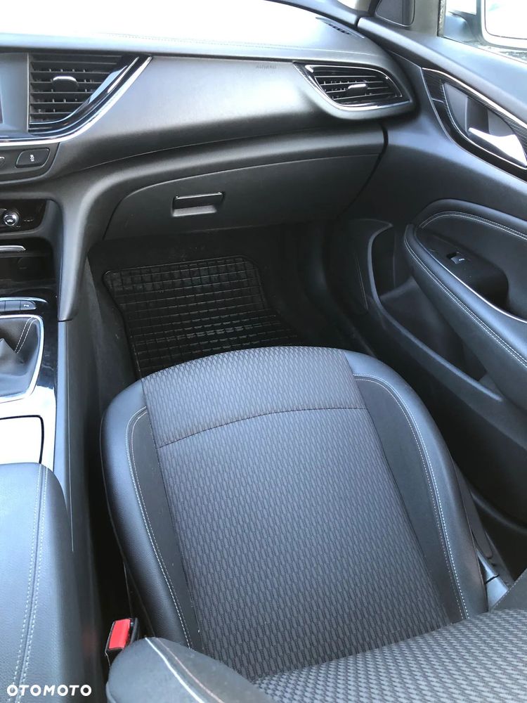 Opel Insignia - 34