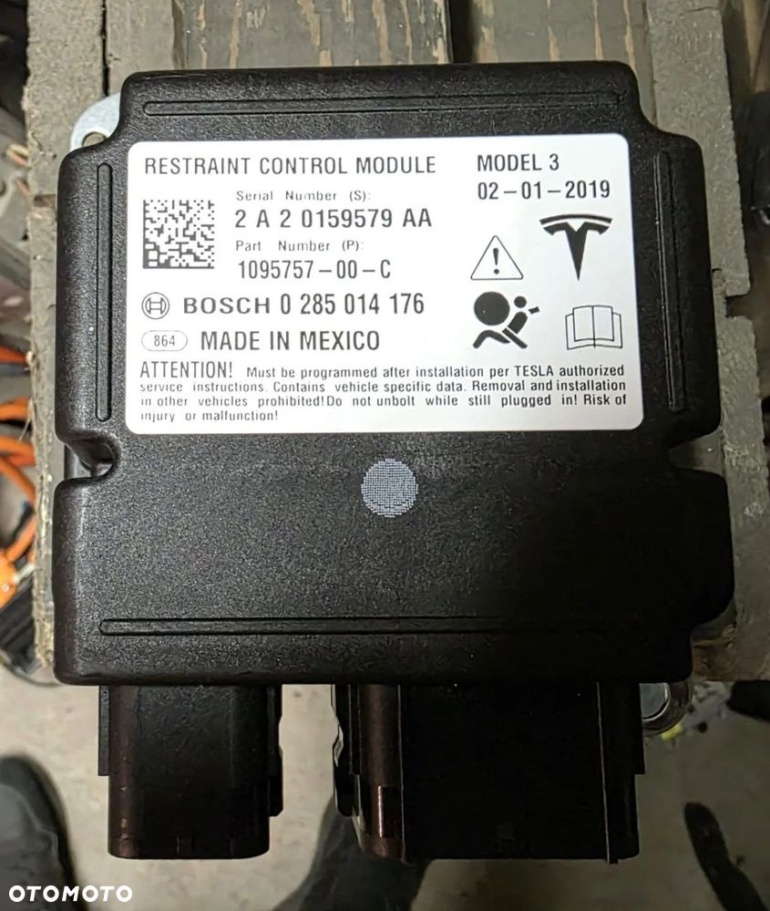 STEROWNIK MODUŁ AIRBAG TESLA 3 109575700C - 3