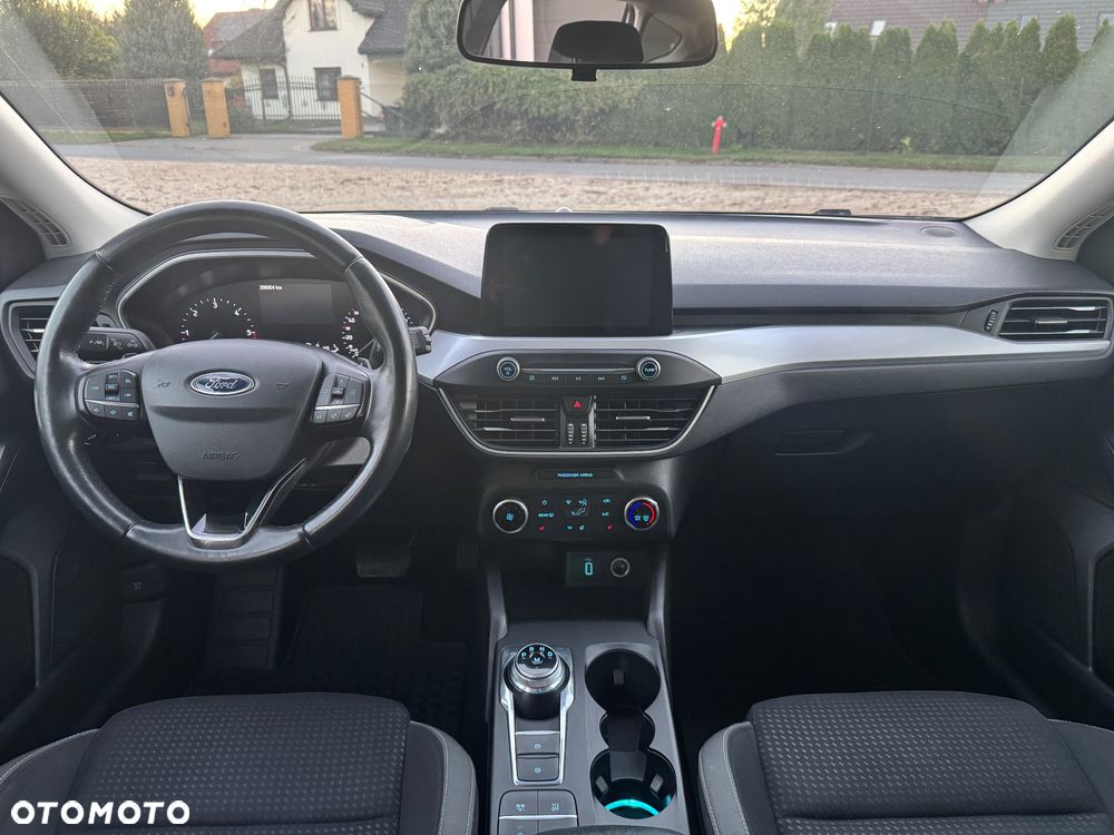 Ford Focus - 25